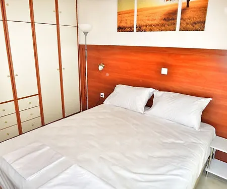 Hotel Midia Suites