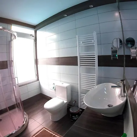 Midia Suites